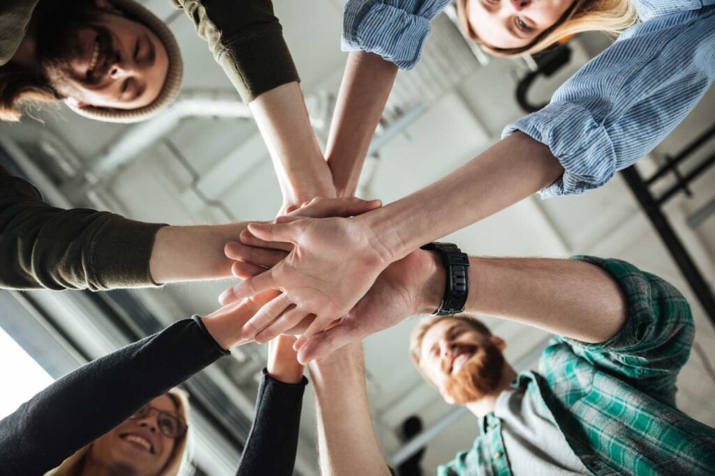 Leia mais sobre o artigo Trabalho híbrido: Manter a Equipe Engajada sem sobrecarga