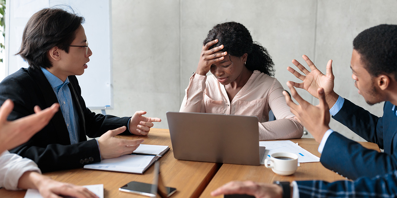 Falhas na comunicação.