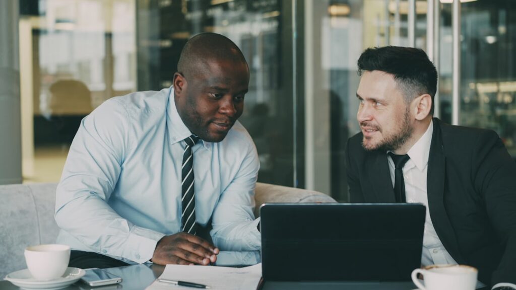 Leia mais sobre o artigo Perdendo o medo de deixar a IA gerir sua empresa