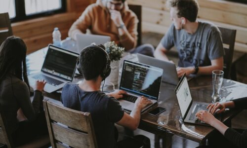 Auto-gestão: Treine seu time a usar a IA do TarefaApp